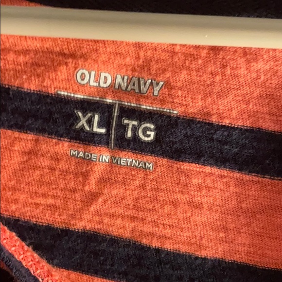 Old Navy 3/4 long sleeve shirt - Picture 4 of 5